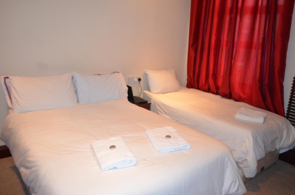 Lyndhurst Hotel Blackpool Room photo